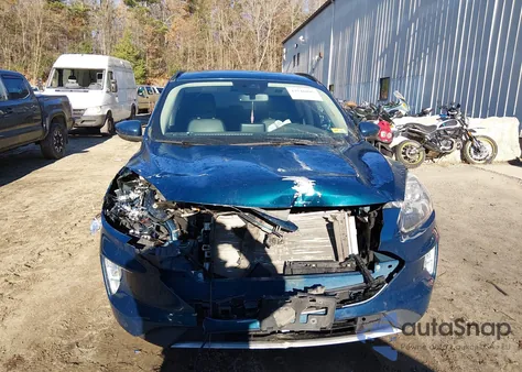 2020 Ford Escape Titanium from USA, damaged, VIN 1FMCU9J95LUA03987